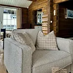 Large Family In In-out, Bbq, Terrace And Fireplace Feriehus
