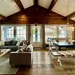 Feriehus Large Family In In-out, Bbq, Terrace And Fireplace *