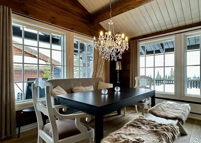 Large Family In In-out, Bbq, Terrace And Fireplace Semesterbostad Hafjell